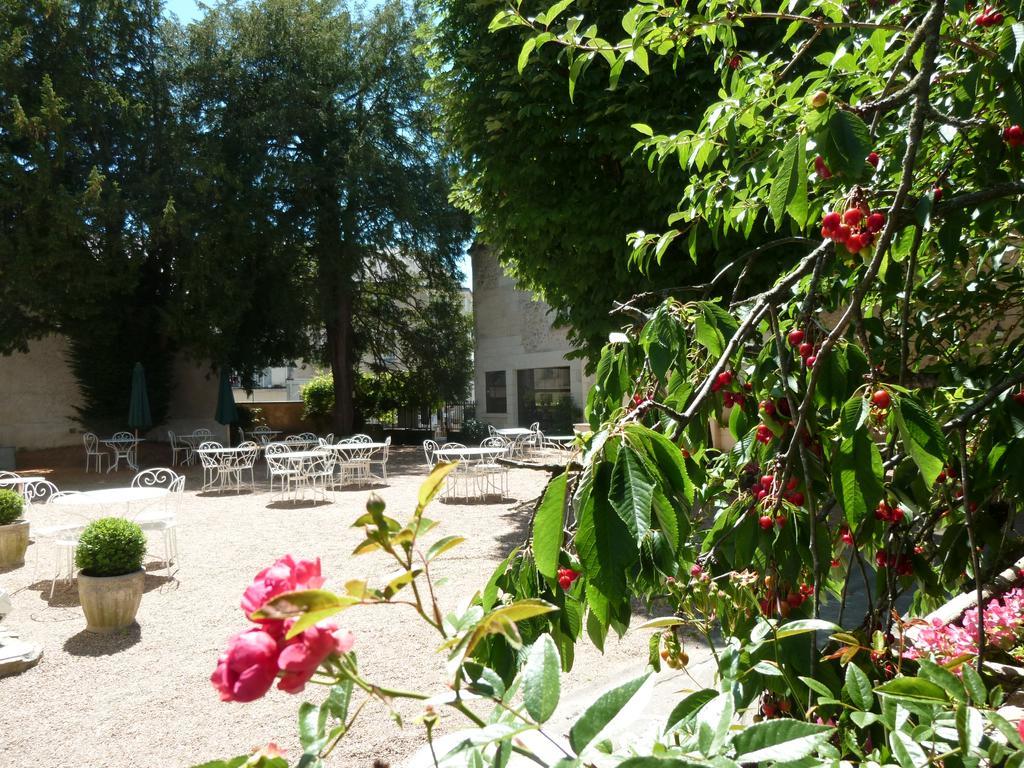 Hôtel Grand Monarque Azay-le-Rideau Exterior foto